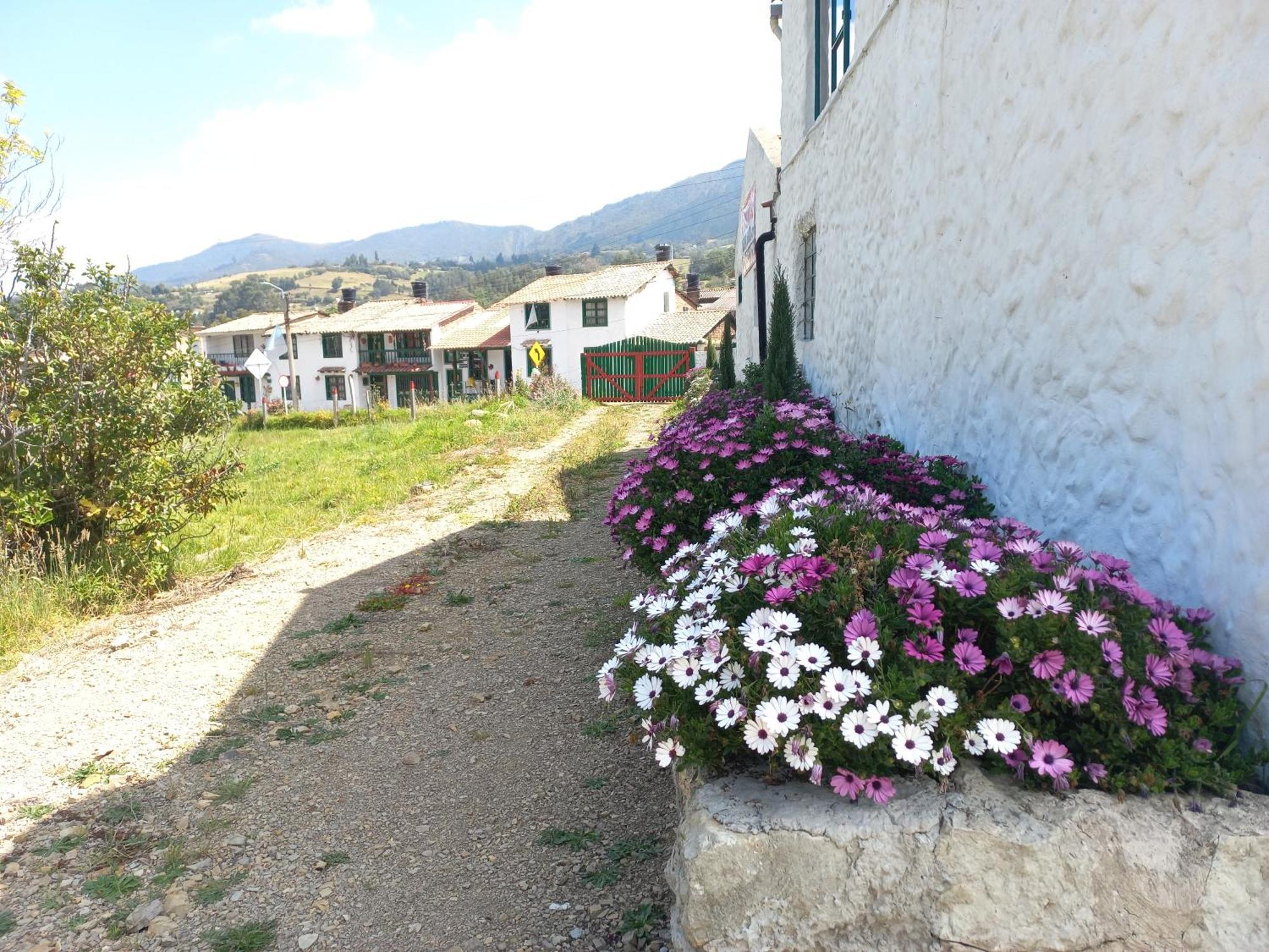 Hospedaje Y Camping Del Rio Monguí Exterior foto